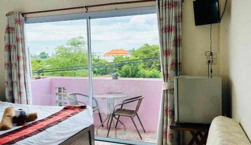 Queen Room with Balcony