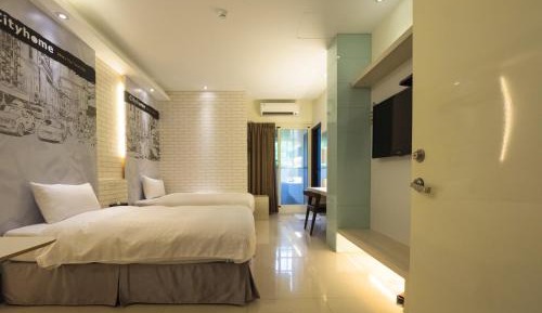 Superior Double or Twin Room with City View