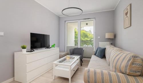One-Bedroom Apartment with Balcony