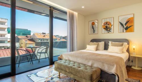 Studio Apartment with Balcony