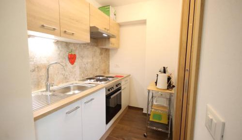 AT 166 - Via San Silvestro 1, Roulette