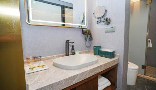 Double Room with Mountain View