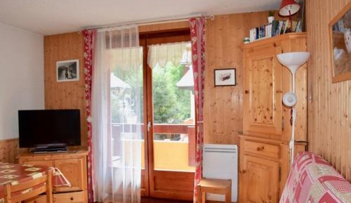 Apartment (4 Adults)