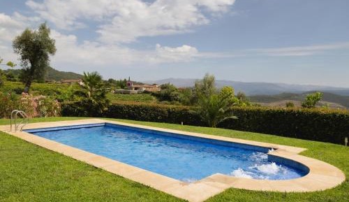 Villa with Garden View