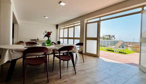 Villa with Garden View