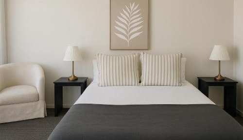 Standard Queen Room