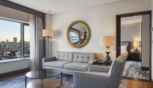 Bosphorus Suite, Lounge Access
