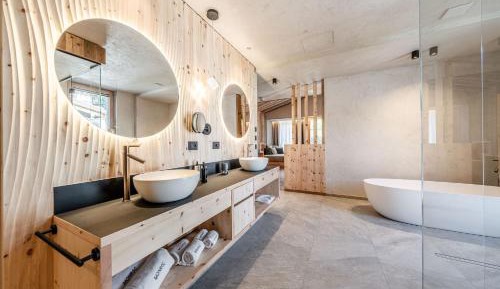 Suite with Sauna
