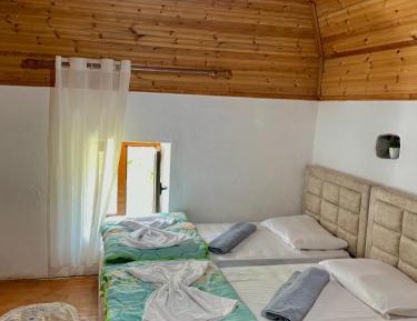 Economy Quadruple Room