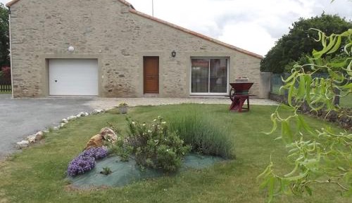 Holiday Home (7 Adults)