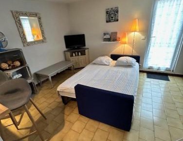 One-Bedroom House