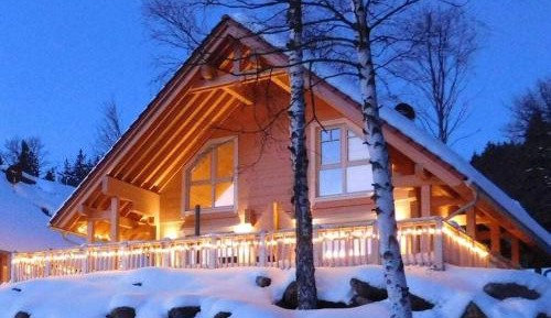 Three-Bedroom Holiday Home 