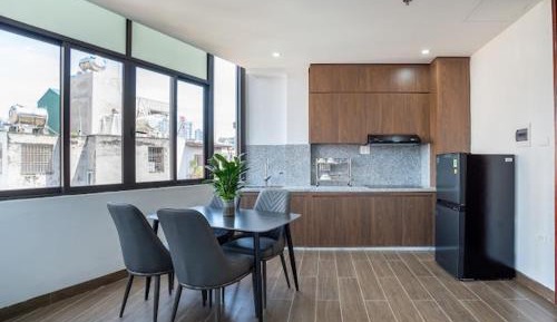 One-Bedroom Apartment with Balcony