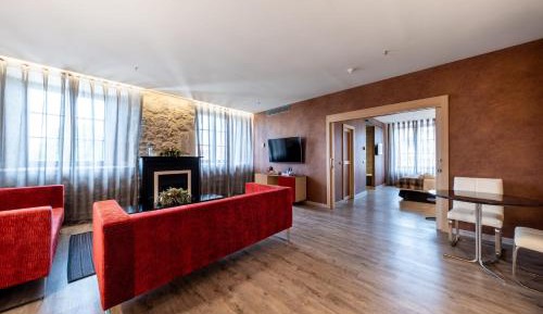 Suite La Universidad Spa Access