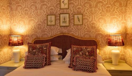 Deluxe King Suite