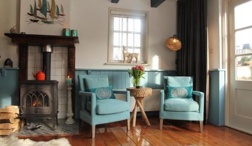 Two-Bedroom Holiday Home
