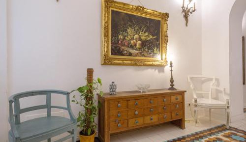 Room #1475104701