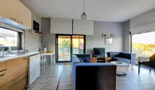 Villa with Garden View