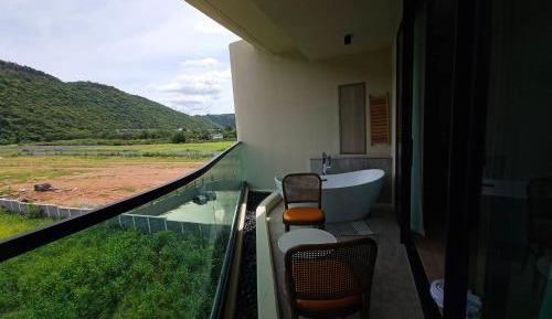 Twin Room with Mountain View