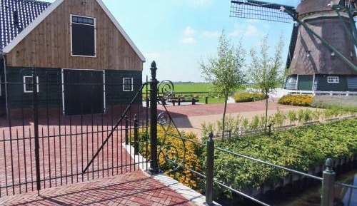Five-Bedroom Holiday Home