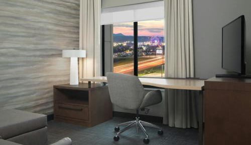 King Studio with Sofa Bed and Island View