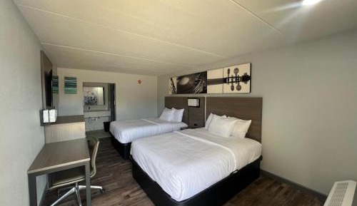 Standard Queen Room with Two Queen Beds