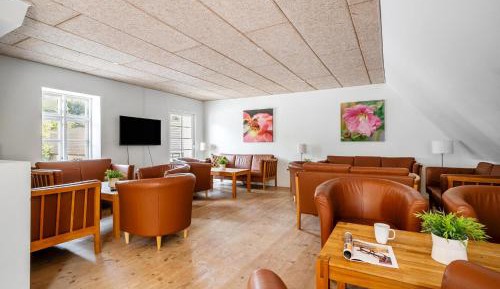 Three-Bedroom Holiday Home 
