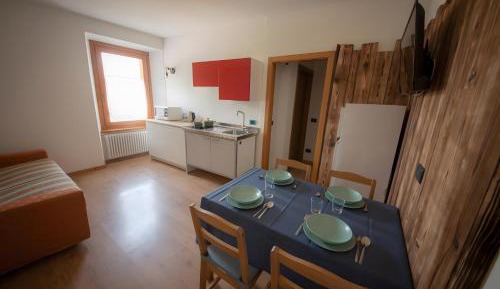 Superior One-Bedroom Apartment with Balcony