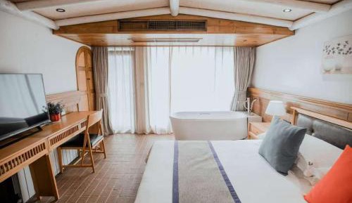 One-Bedroom Suite