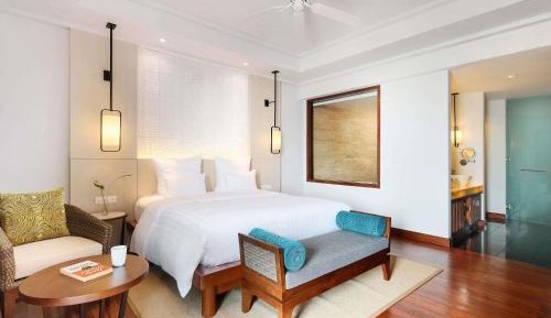 Penthouse Suite with Balcony