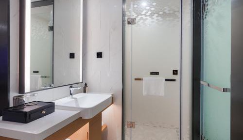 Business Double Room with Gym Access
