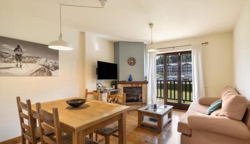 Superior One-Bedroom Apartment with Balcony