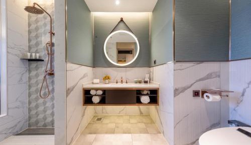 Standard Double Room with Shared Bathroom
