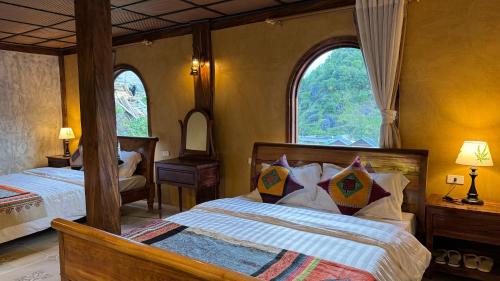 Quadruple Room with Mountain View