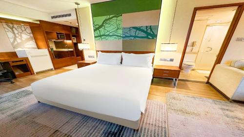 Premium King Room
