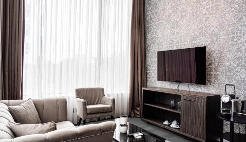 Suite with River View