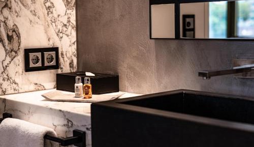Queen Suite with Sea View