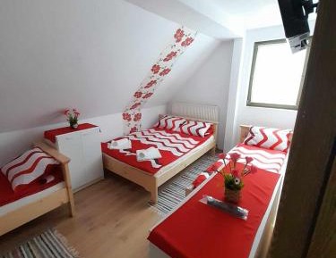 Triple Room with Private Bathroom