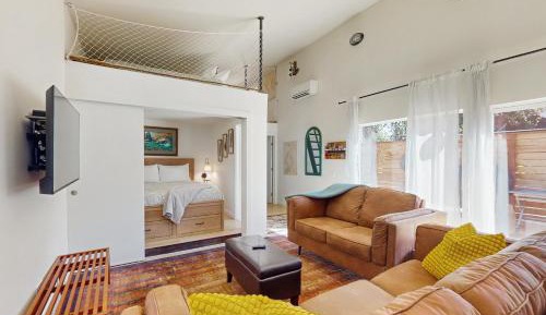 One Bedroom Apartment