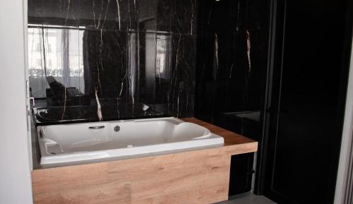 Deluxe Double Room with Bath