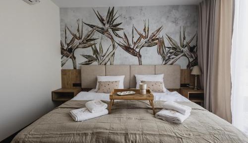 Double or Twin Room with Lake View