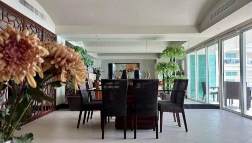Three-Bedroom Apartment with Sea View