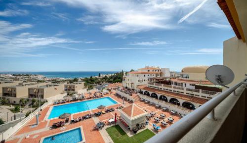One-Bedroom Apartment with Sea View