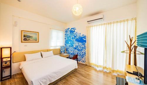 Queen Room with Balcony