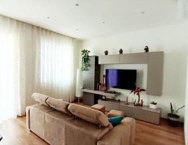 Superior One-Bedroom Apartment