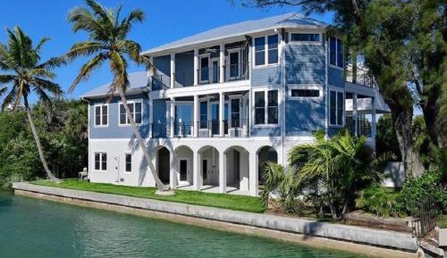 Three-Bedroom Vacation Home 