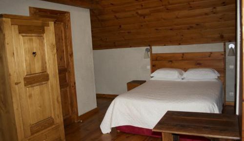 Chambre Néouvielle avec accès au sauna et au hammam