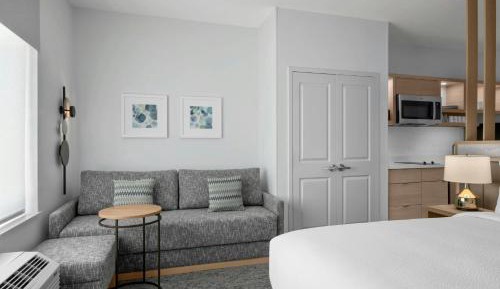 King Studio with Sofa Bed