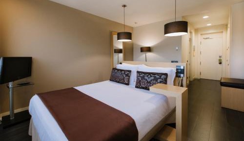 Double room (1 or 2 people)