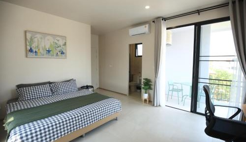 King Room with Balcony